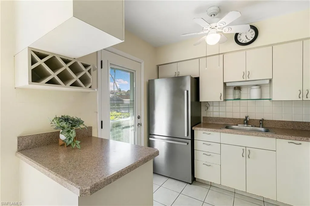240 N Collier BLVD Unit D5, Marco Island, FL 34145 (11)