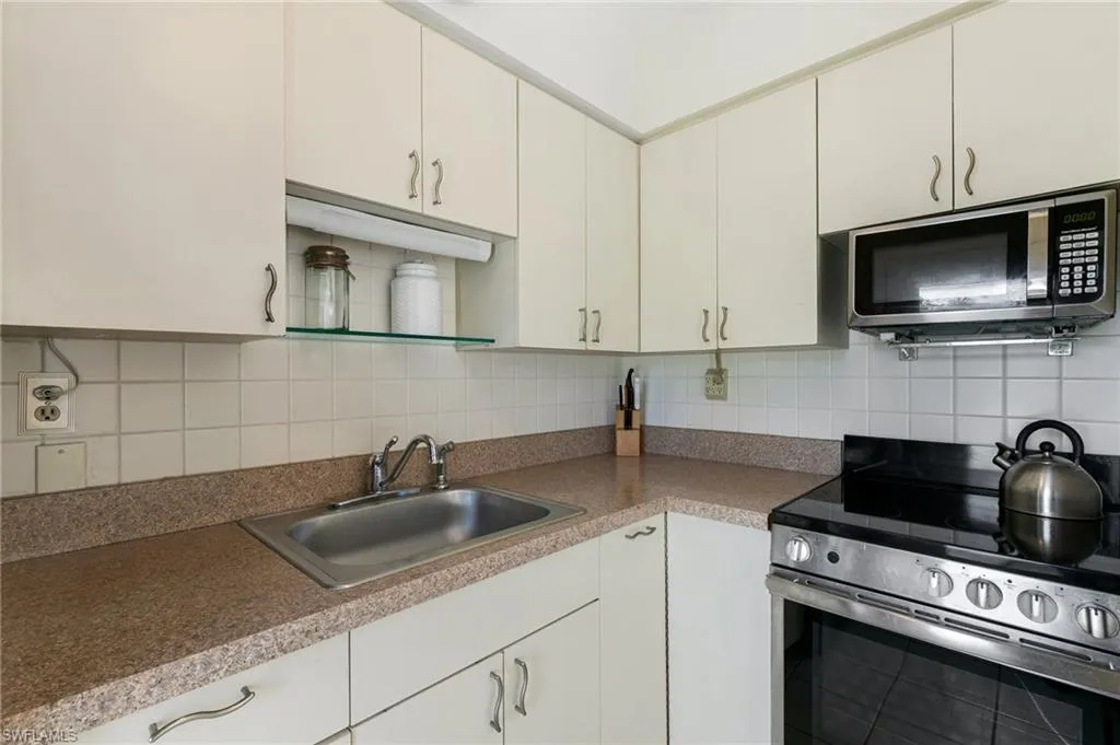 240 N Collier BLVD Unit D5, Marco Island, FL 34145 (12)