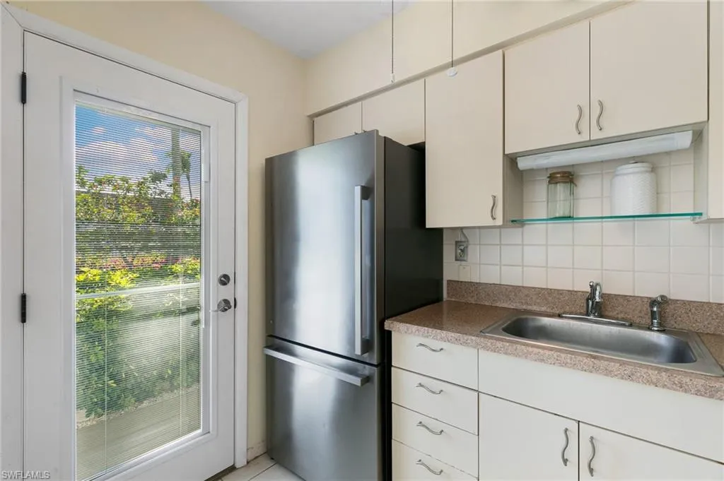 240 N Collier BLVD Unit D5, Marco Island, FL 34145 (13)