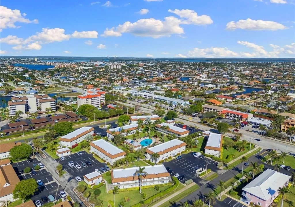 240 N Collier BLVD Unit D5, Marco Island, FL 34145 (27)