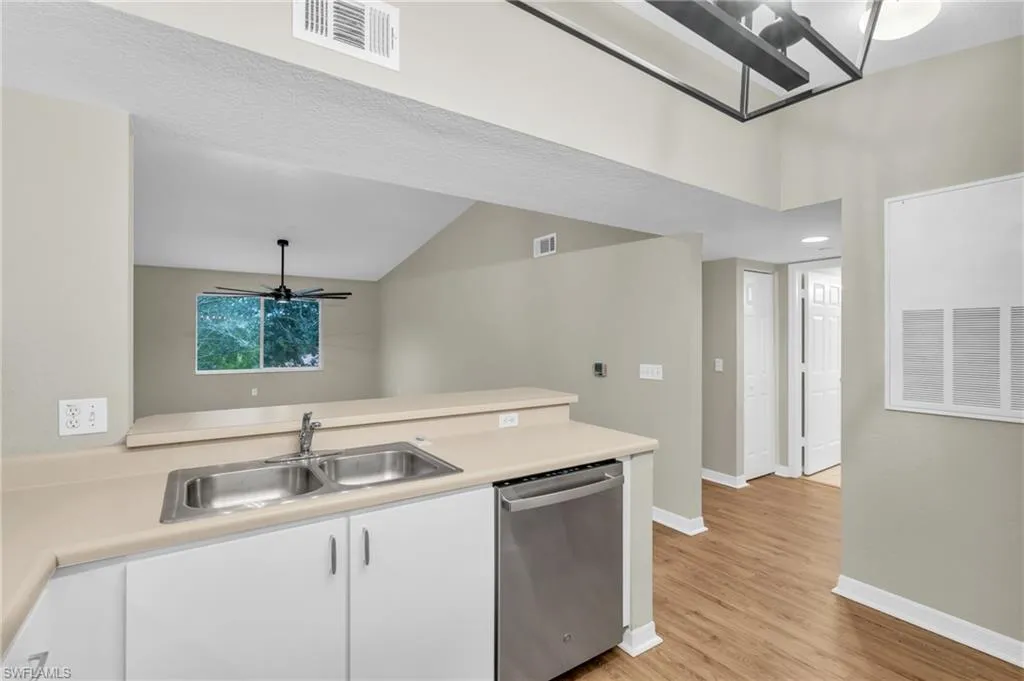 8271 Key Royal CIR Unit 932, Naples, FL 34119 (14)