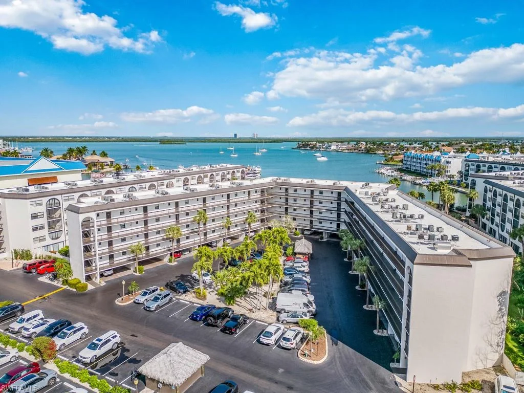 Waterfront Condos in Marco Island
