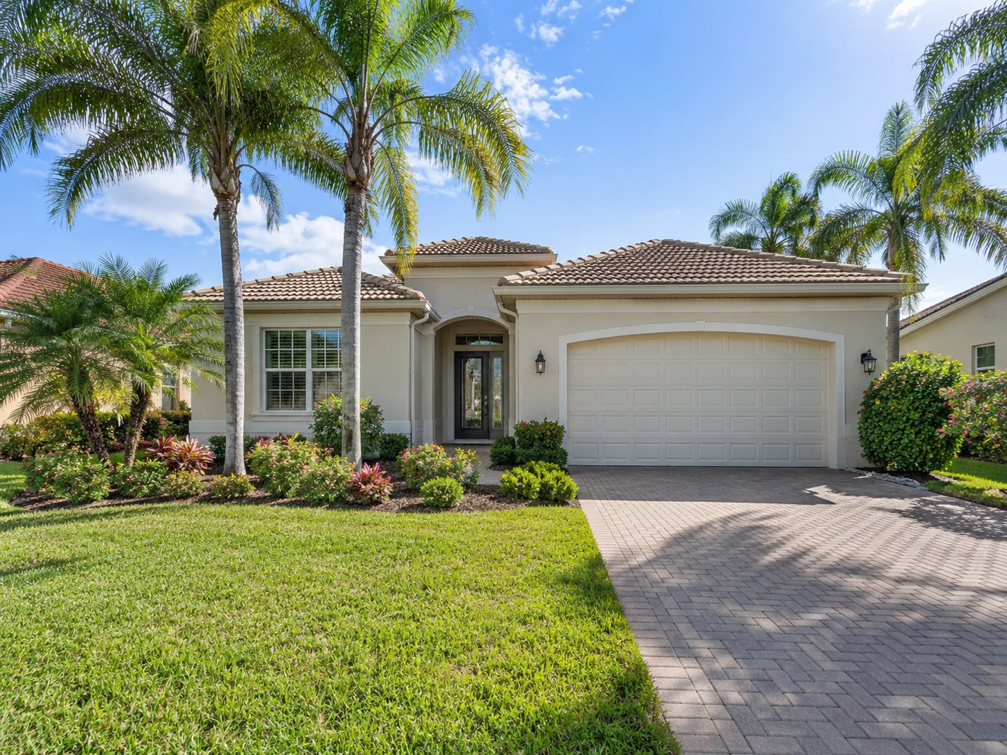 Homes Under $700K in Naples